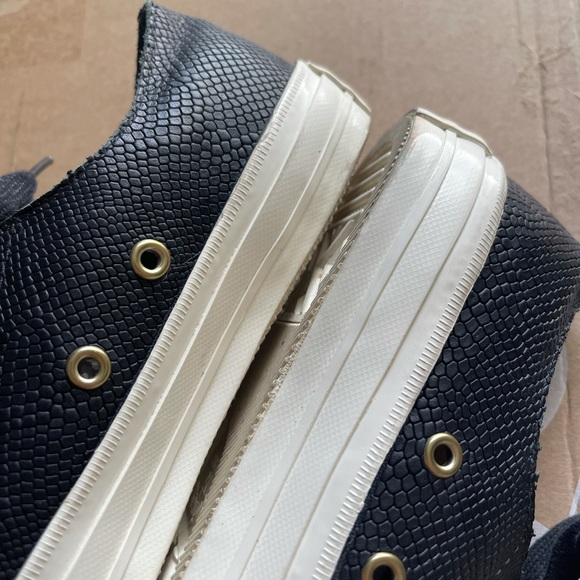 CONVERSE OX LEATHER SNAKE SKIN PRINT SNEAKERS - Picture 4 of 15